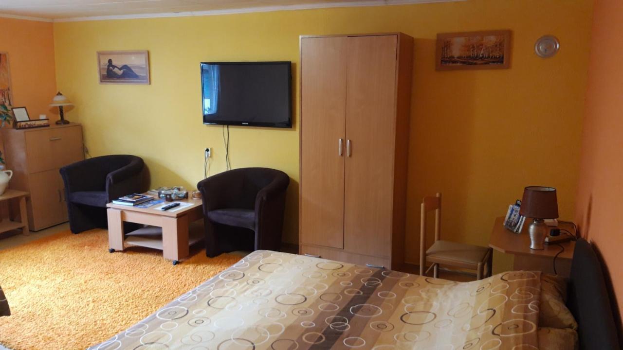 Modern&Cozy Bosnian House With Garden+Free Parking Hotell Sarajevo Eksteriør bilde